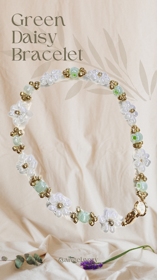 Green Daisy Bracelet by Diane